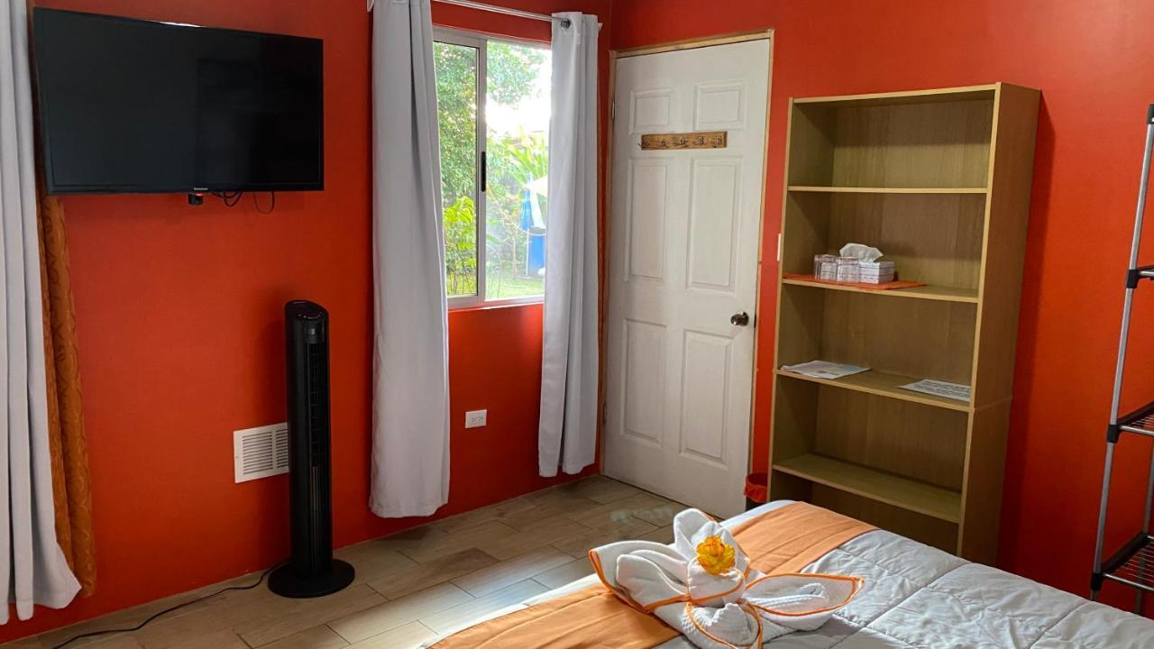Hotel Your House 알라후엘라 외부 사진